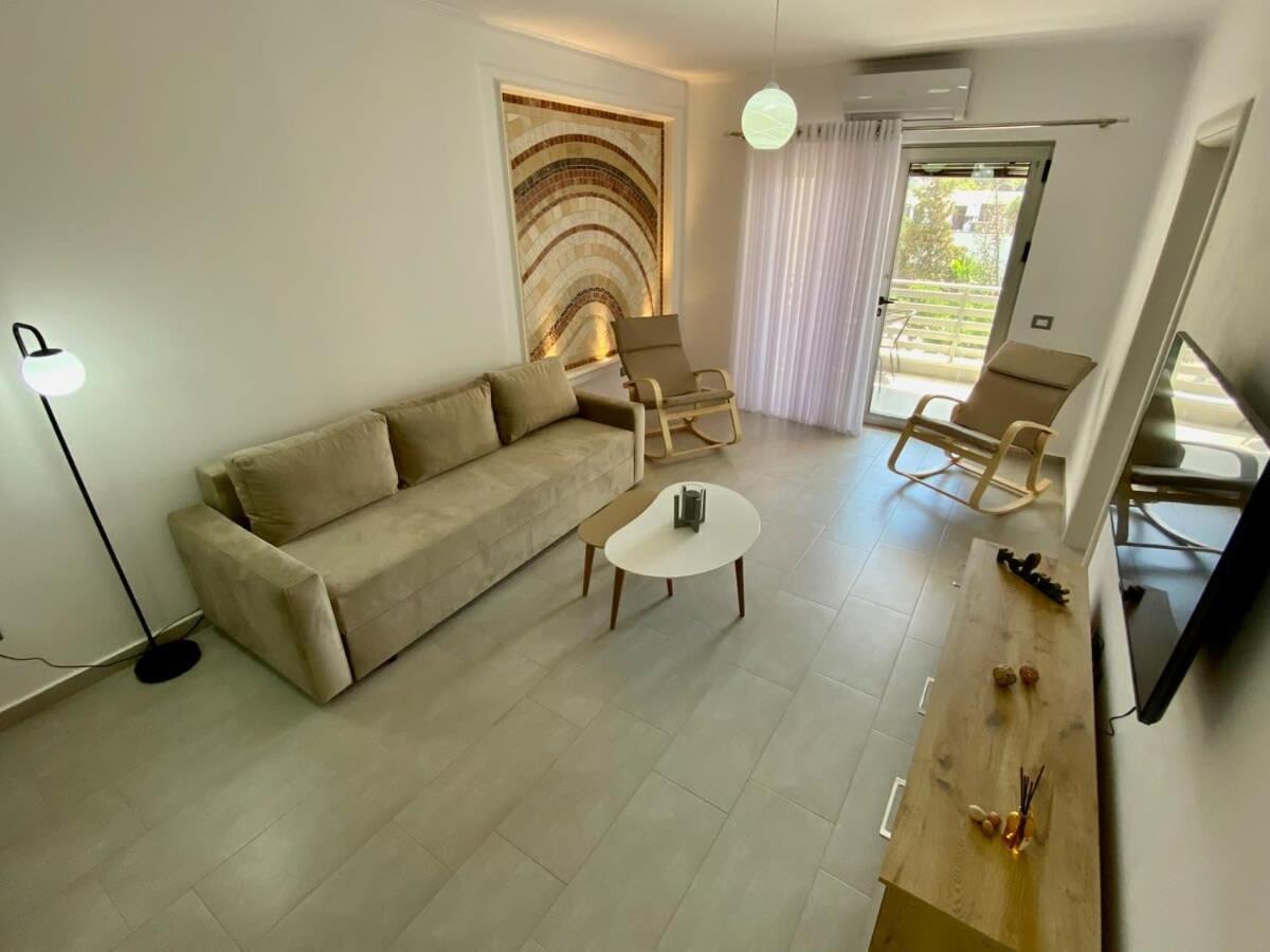 Sunlit 594 Apartment Durres Bagian luar foto