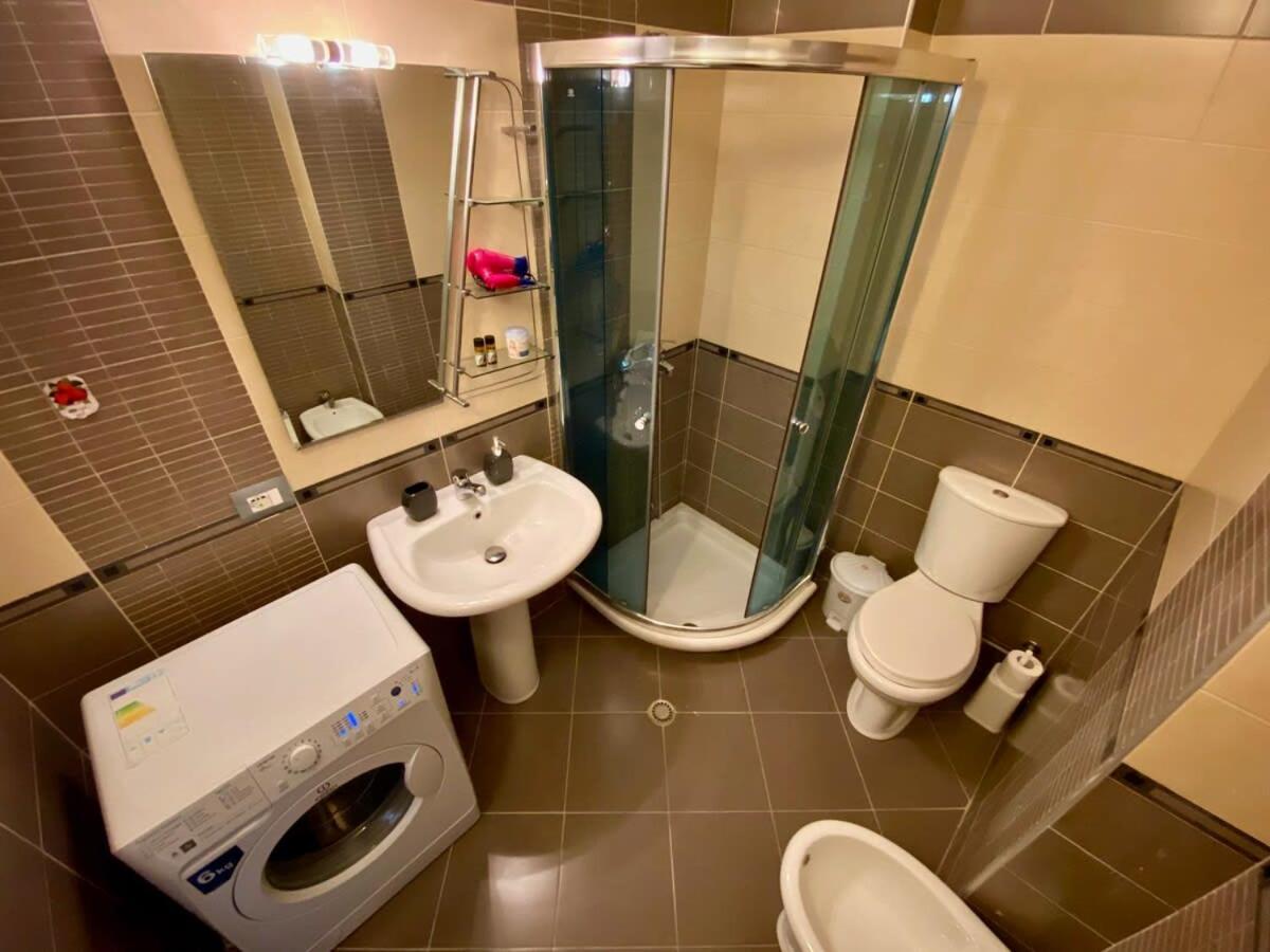 Sunlit 594 Apartment Durres Bagian luar foto